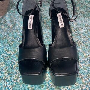 Steve Madden Black Leather Platform Sandals